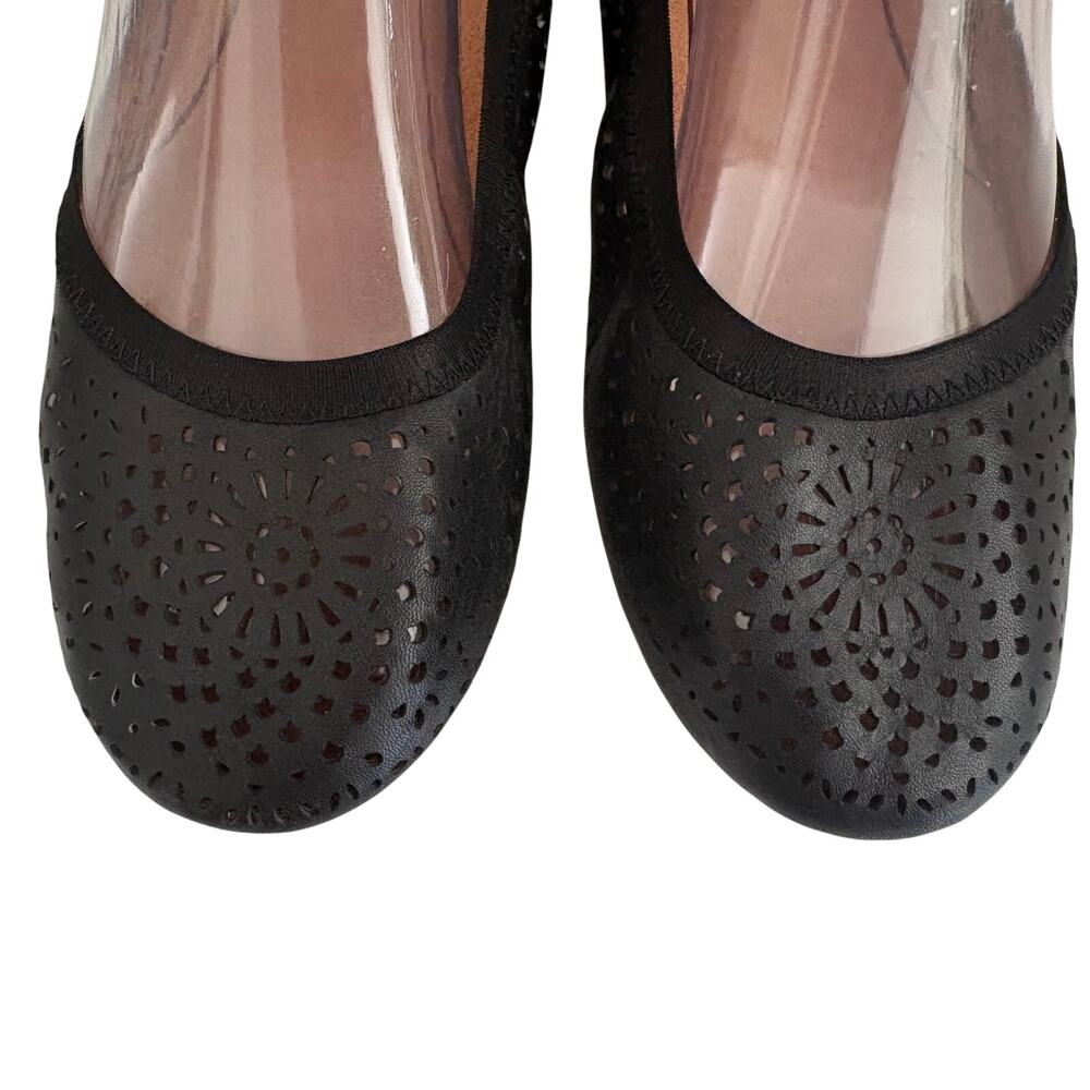 VIONIC Robyn Black Leather Laser Cut Ballet Flats Slip On Orthotic Feminine 8W - Picture 2 of 12
